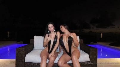 Luna Star & Andreina Deluxe - Onlyfans 's Cam show and profile