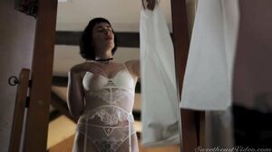 Olive Glass And Victoria Voxxx - The Wife Is Tight's Cam show and profile