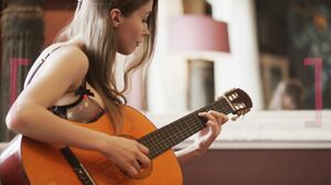 Mila Azul - Girl Who Loves Guitar's Cam show and profile