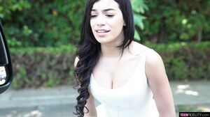 Savannah Sixx - Bride On A Mission's Cam show and profile