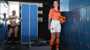 Ashley More, Hete Tina MeidenVanHolland - EK Voetbal, Nederland Neukt Duitsland's Cam show and profile
