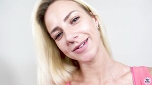 Nathaly Cherie - Officially A MILF's Cam show and profile