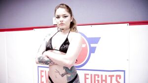 EvolvedFightsLez - Nadia White Vs Vanessa Vega's Cam show and profile